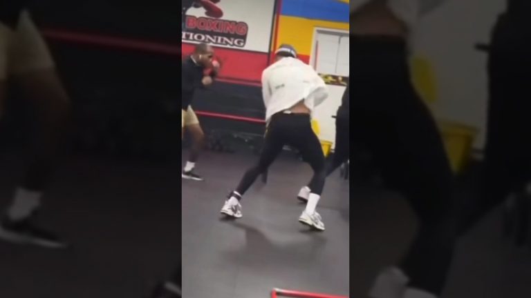 GERVONTA Davis spotted in the gym working on foot work has ankle monitor need be slick like shakur