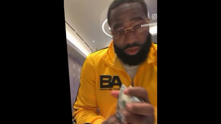 ADRIEN BRONER FLEXING AND FLASHING IM RICH AGAIN BABY THANK YALL FOR BUYING MY FIGHT YAY